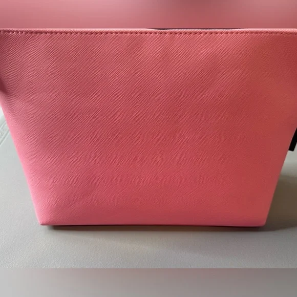 Ed Hardy Pink Cosmetic Bag with Skull cross heart Design large bag - Picture 6 of 7